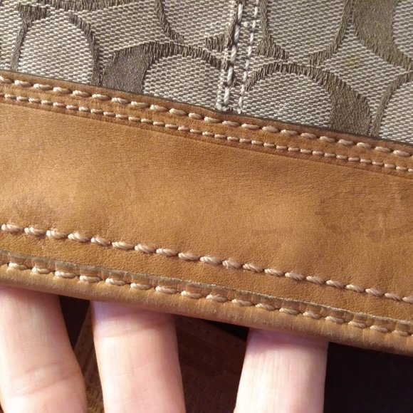 Coach Bleecker Signature Bucket - Picture 12 of 16